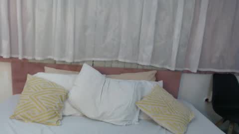 SCARLET online show from January 5, 5:27 pm