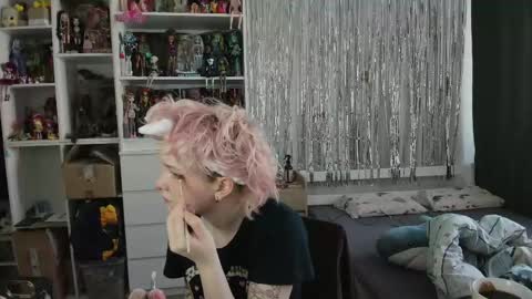 Rina online show from March 25, 7:11 am