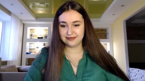 Elizabeth  online show from December 31, 8:37 am