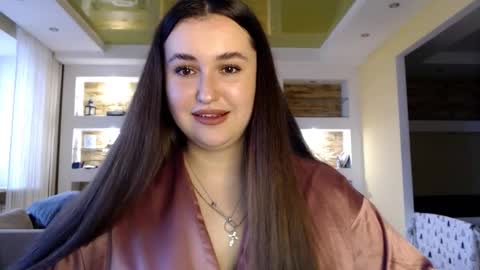 Elizabeth  online show from December 25, 9:24 am