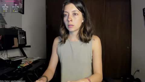 Snapshot of seahotseason chatting on October 8, 1:10 am Aria Independent model online show from October 8, 1:10 am