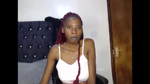 Snapshot of sebatrishaa chatting on October 13, 4:09 pm sebatrishaa online show from October 13, 4:09 pm