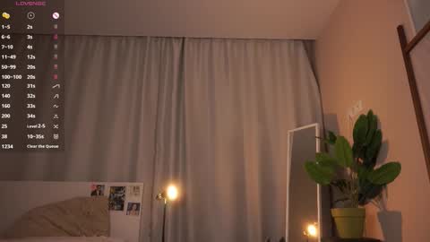 Brenda online show from November 27, 5:38 pm