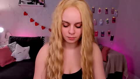 Vivien online show from March 5, 8:54 am