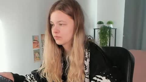 secrettier online show from April 3, 5:38 am