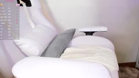 Ava   online show from December 13, 7:53 pm