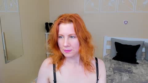seductive_foxy_ online show from February 19, 2:00 am