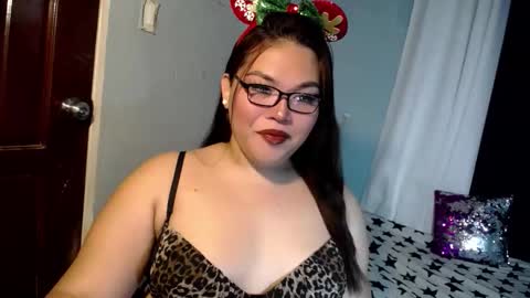 seductivecurvesxxx online show from December 18, 5:01 am