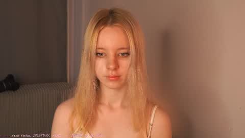 See Its honey bunny  im Lana online show from July 11, 4:29 pm