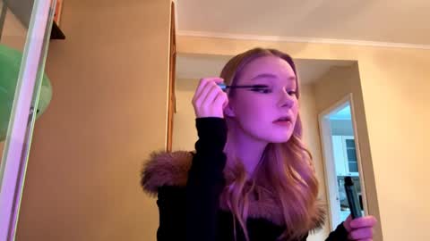 Kristie online show from April 4, 2:10 am