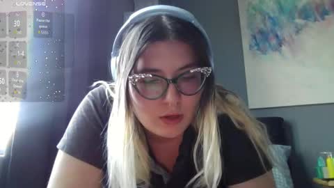 Selene online show from October 18, 6:42 pm