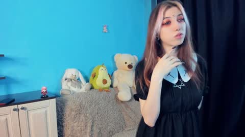 Mindy online show from December 28, 2:33 am