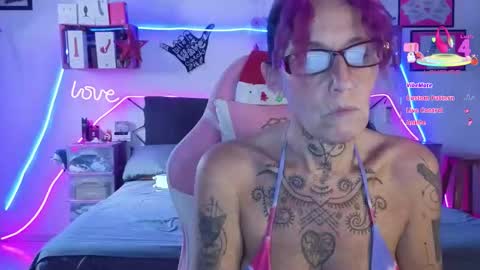 Selvaggia Del Caribe online show from December 20, 6:23 pm