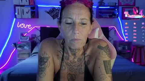 Selvaggia Del Caribe online show from November 11, 5:10 pm