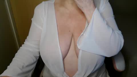 CRIS  online show from November 17, 8:37 am