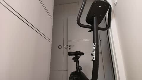 Jasmine online show from April 14, 3:34 pm