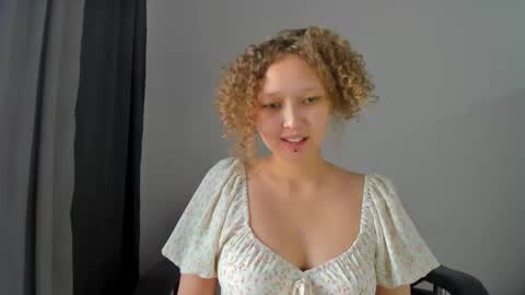 senya_sol online show from February 6, 8:50 am