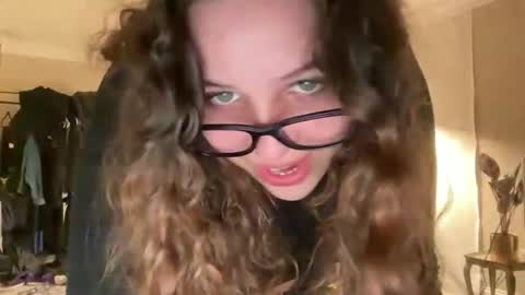 Seraphina online show from February 4, 4:04 am