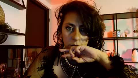 Snapshot of serena_xyz chatting on October 1, 6:57 pm Serena Xyz online show from October 1, 6:57 pm