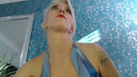 serenexx  your MILF online show from September 23, 9:40 am