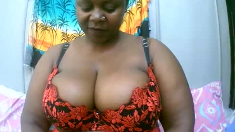 sexxi_ebony online show from February 23, 8:36 am