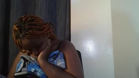 Snapshot of sexxy_amira chatting on October 20, 10:02 pm sexxy_amira online show from October 20, 10:02 pm