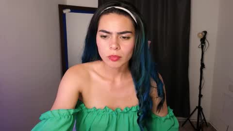  Angie   online show from October 28, 1:11 am