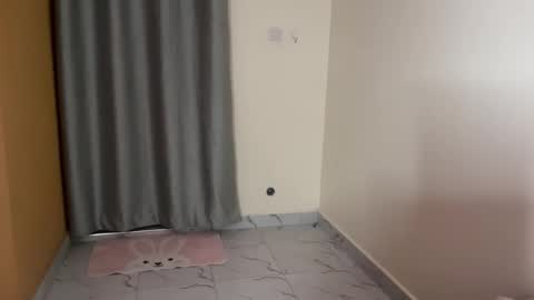 sexy_aluna online show from March 6, 3:29 pm