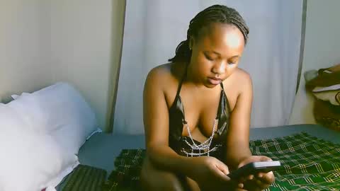 Ariana online show from October 27, 1:28 pm