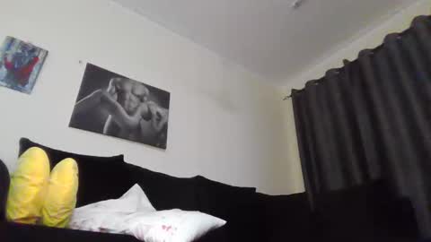 liya online show from October 31, 10:41 am