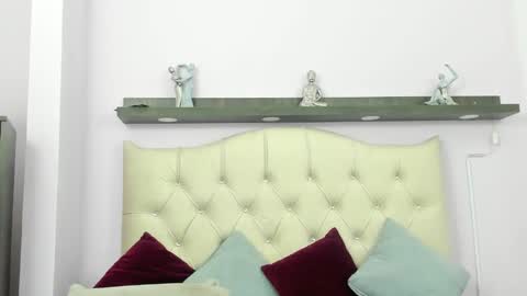 sexy_candy18x online show from March 2, 7:15 am