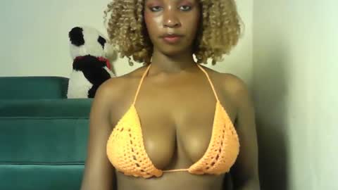 sexy_chocoy05 online show from November 3, 12:31 pm