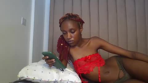 sexy_ebony_nica online show from October 21, 11:47 am