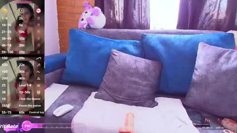 laura  online show from September 24, 4:50 pm