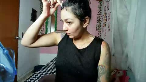 sexy lolas online show from September 21, 12:20 am