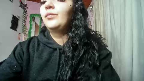 sexy lolas online show from July 7, 6:47 am