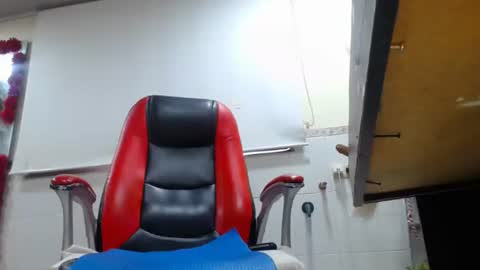 MARIPOSA online show from December 19, 12:19 pm