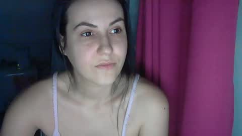 Snapshot of sexy_slimm25 chatting on February 26, 10:00 pm Slimm online show from February 26, 10:00 pm
