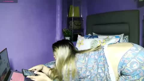  GWEN  online show from November 9, 11:55 pm