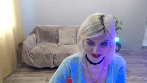 sexybeatriice online show from February 24, 7:18 am