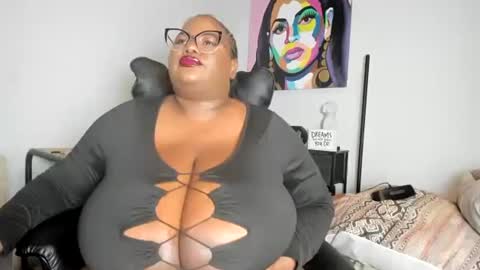 sexyblackhugetits online show from October 12, 3:20 am