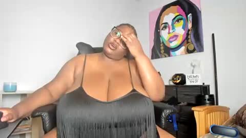 sexyblackhugetits online show from October 14, 1:25 pm