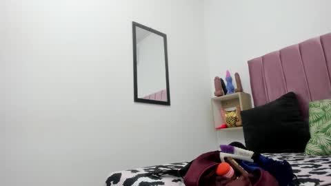 sexybrown_2005 online show from September 19, 12:42 am