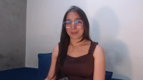 Coralinne online show from May 15, 10:01 pm