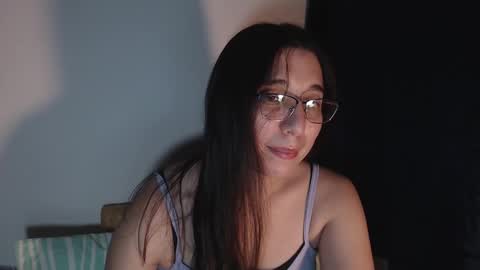 Coralinne online show from February 8, 5:08 am