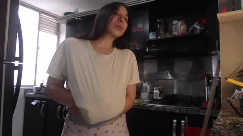 Coralinne online show from January 23, 4:27 pm
