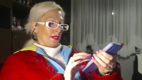 ENI pvt moan your name  WHEN I M NOT online you tell me in SNAPCHAT deal yes add me...  FREE TWITTER magiconline101...... online show from October 1, 11:31 pm