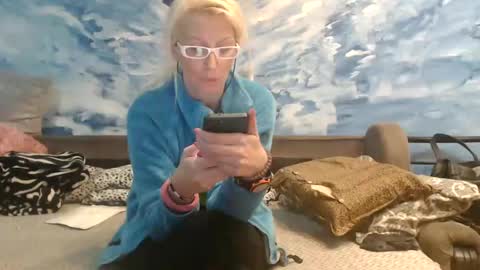 ENI pvt moan your name  WHEN I M NOT online you tell me in SNAPCHAT deal yes add me...  FREE TWITTER magiconline101...... online show from February 25, 3:31 am