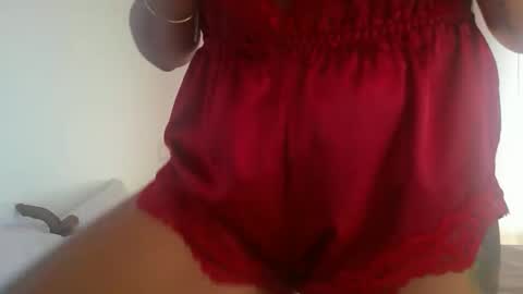 Snapshot of sexygirl915566 chatting on September 18, 8:57 am sexygirl915566 online show from September 18, 8:57 am