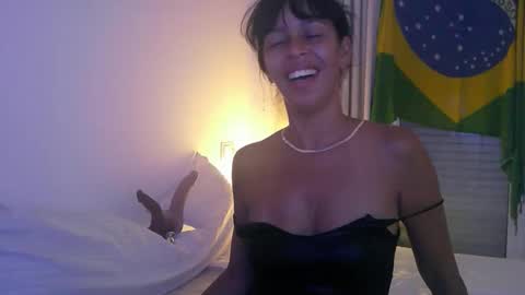 Snapshot of sexygirl915566 chatting on September 12, 7:43 pm sexygirl915566 online show from September 12, 7:43 pm